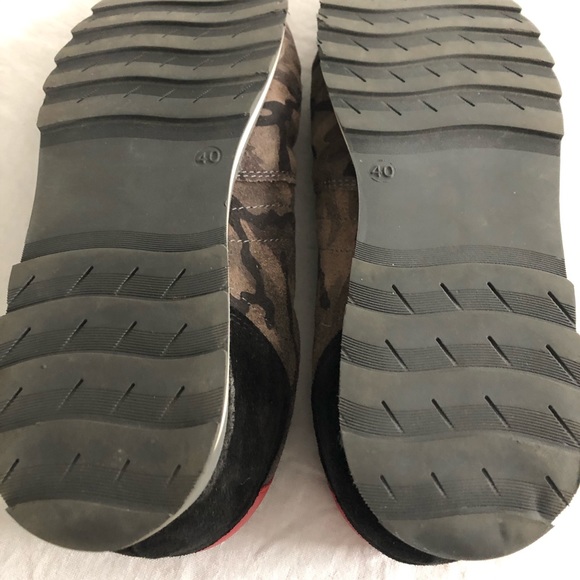 Ladies sneakers - Picture 3 of 3